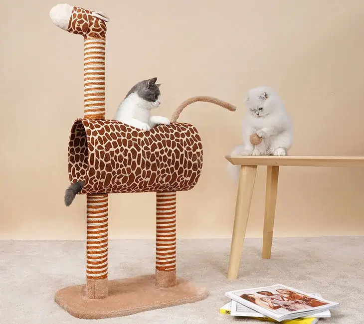 Cats-playing-in-giraffe-cat-tower